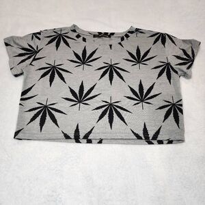 Mira Luxe size L marajuana leaf print Shirt